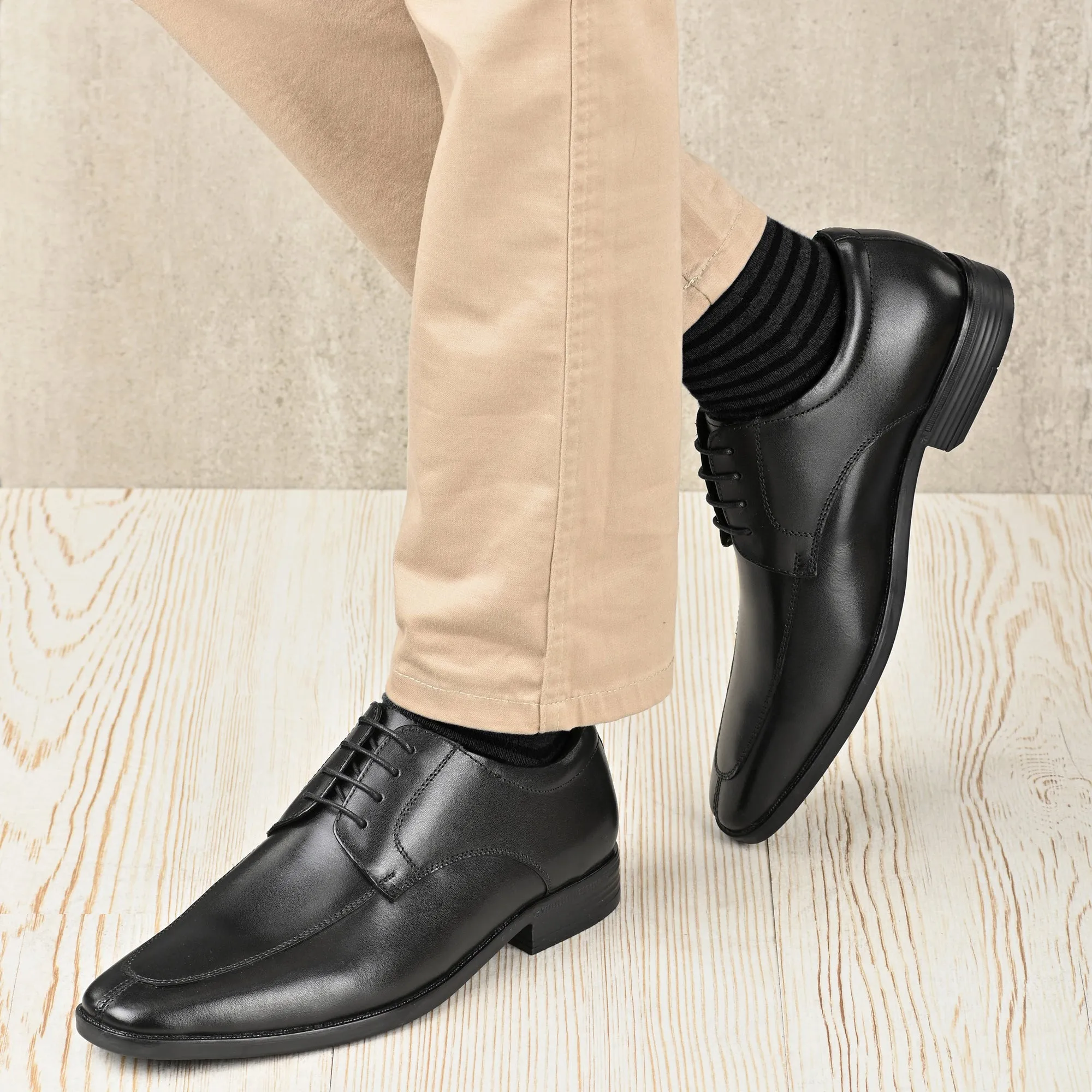 Urbane Full Grain Leather Derby Lace Ups